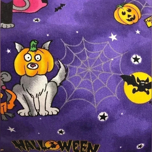 Simply Basic Purple Halloween Scrub Top | Size L - Picture 4 of 7